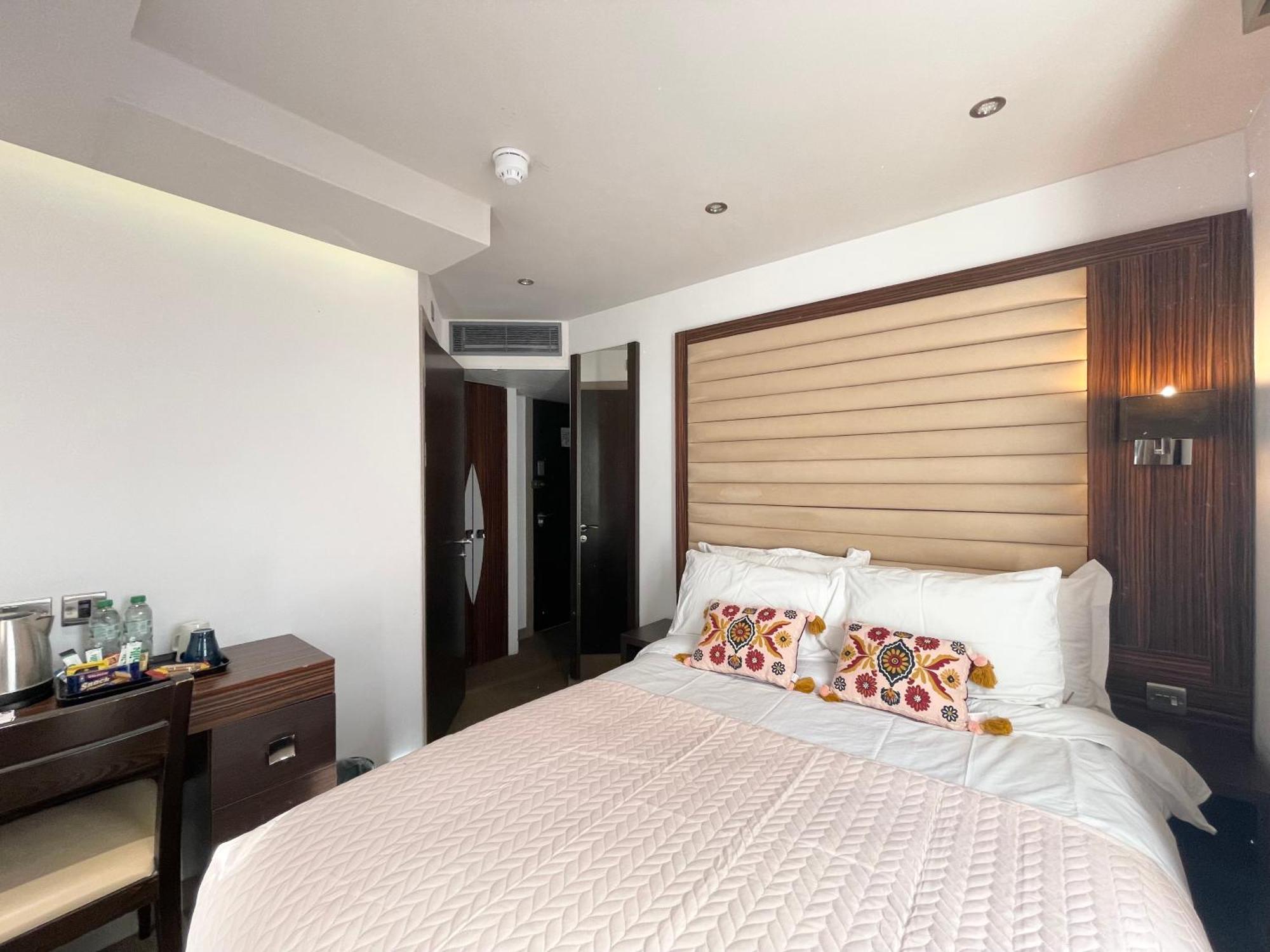Maitrise Hotel London Eksteriør billede