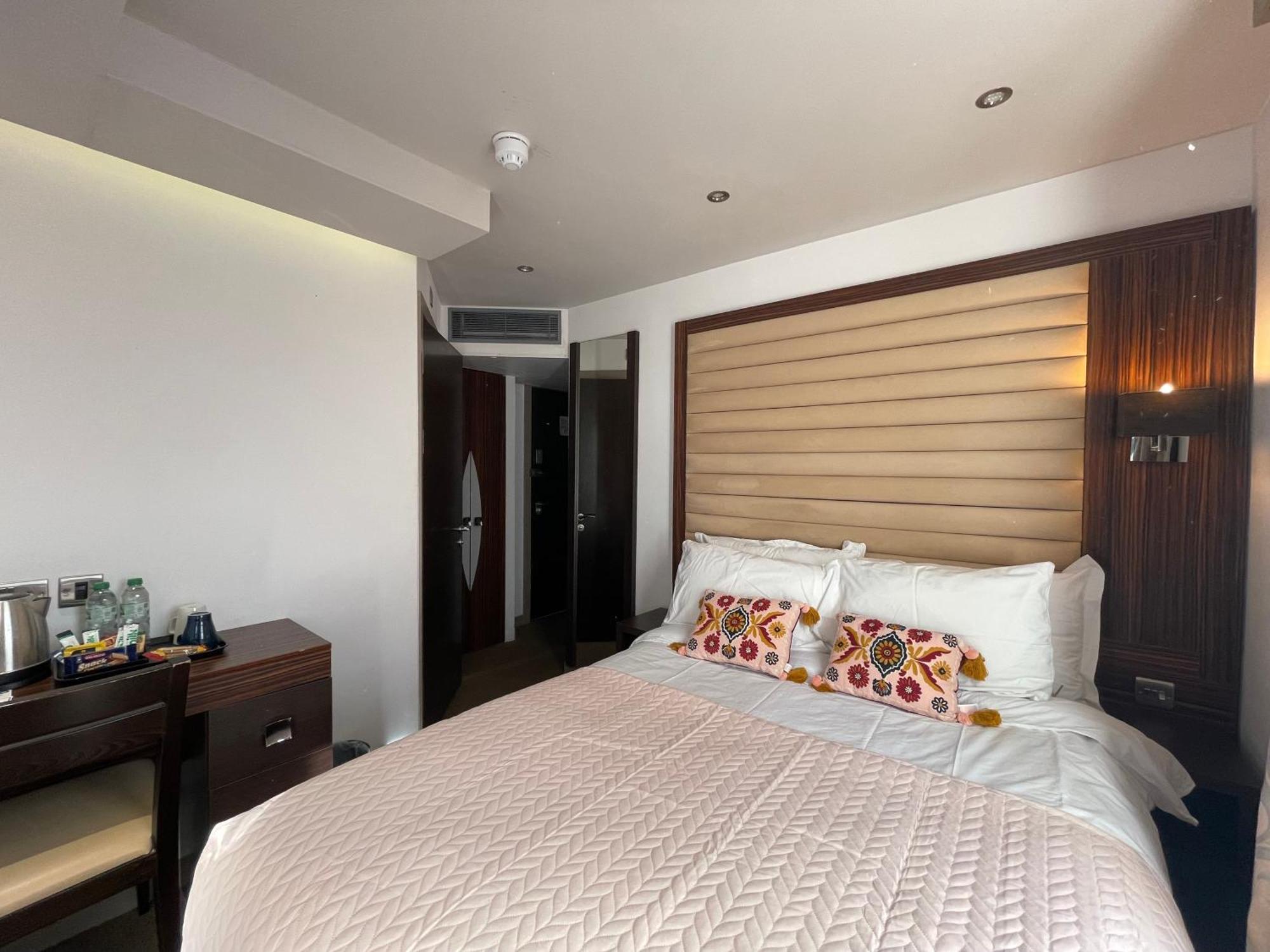 Maitrise Hotel London Eksteriør billede
